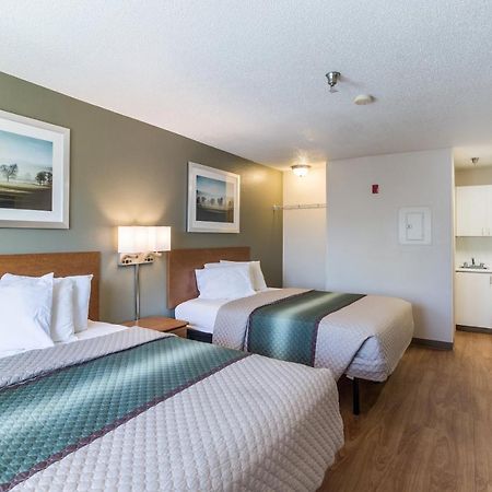 Hometowne Studios By Red Roof Nashville - Airport/Briley Pkwy Екстериор снимка