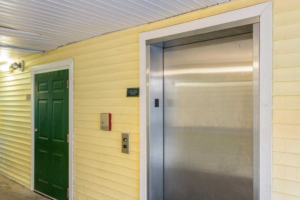 Hometowne Studios By Red Roof Nashville - Airport/Briley Pkwy Екстериор снимка